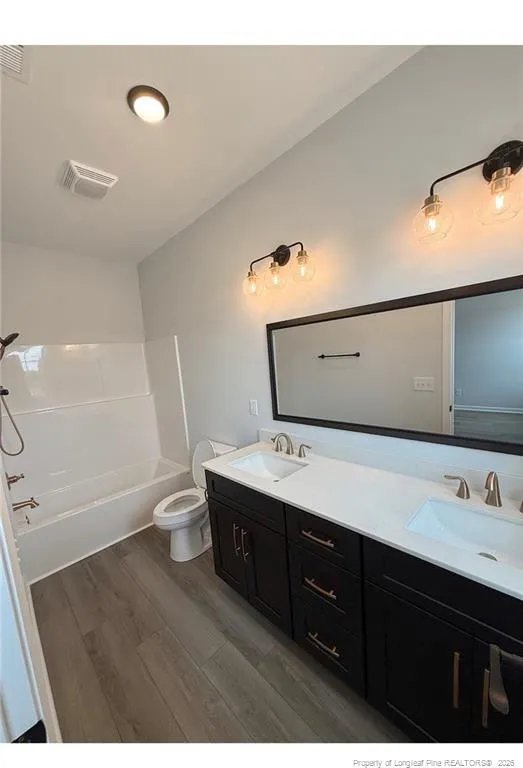 1438 W Parkton Tobemory Road W Parkton, NC 28371