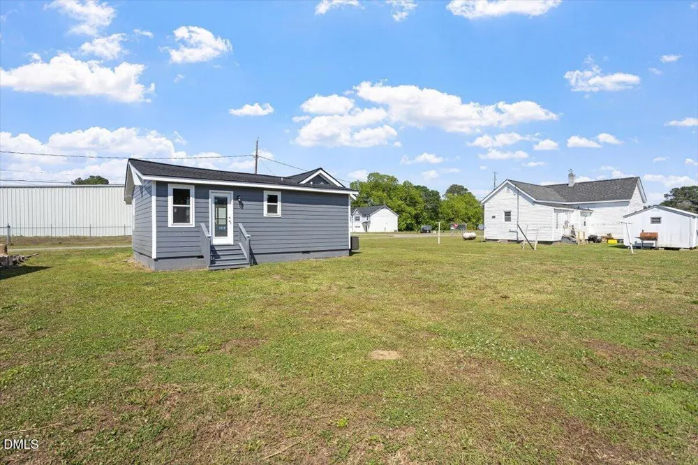 202 W Ward Street Fremont, NC 27830