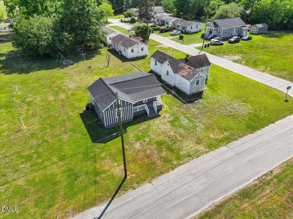 202 W Ward Street Fremont, NC 27830