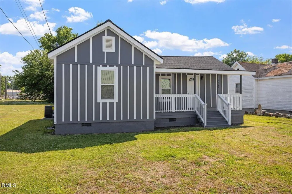 202 W Ward Street Fremont, NC 27830