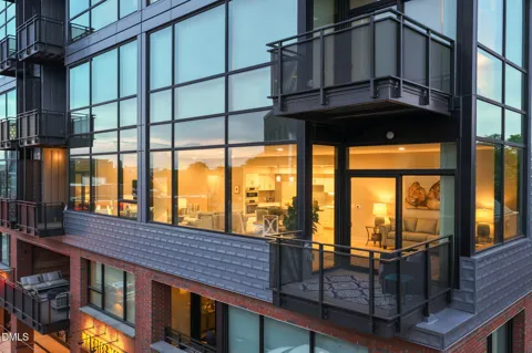 1105 W Main Street #Unit 304
