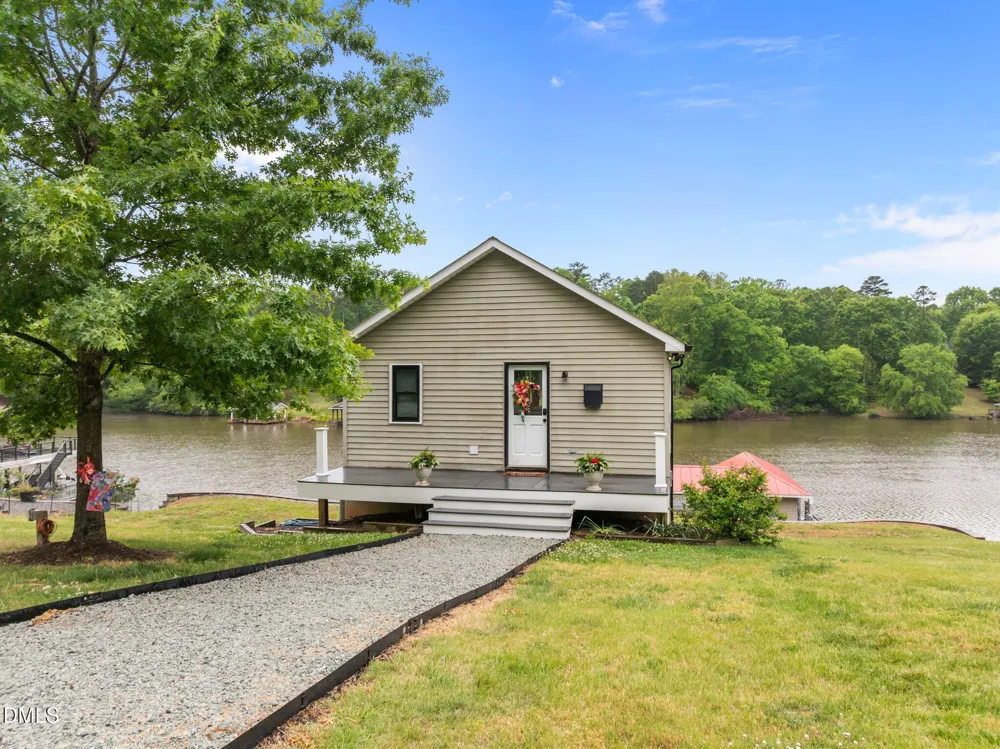 237 Willifords Point Drive Roxboro, NC 27574