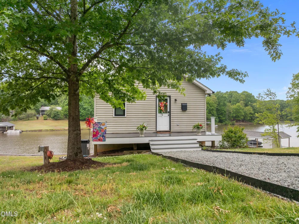 237 Willifords Point Drive Roxboro, NC 27574