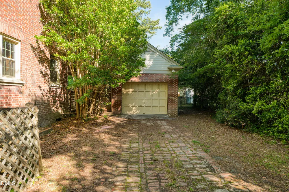 306 S Howard Circle Tarboro, NC 27886
