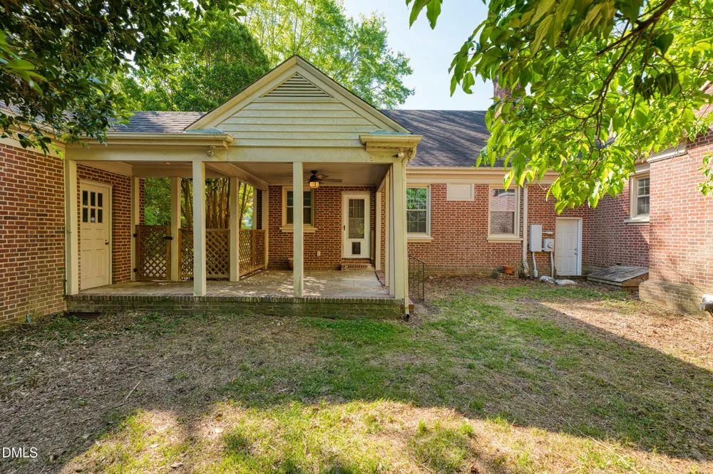 306 S Howard Circle Tarboro, NC 27886