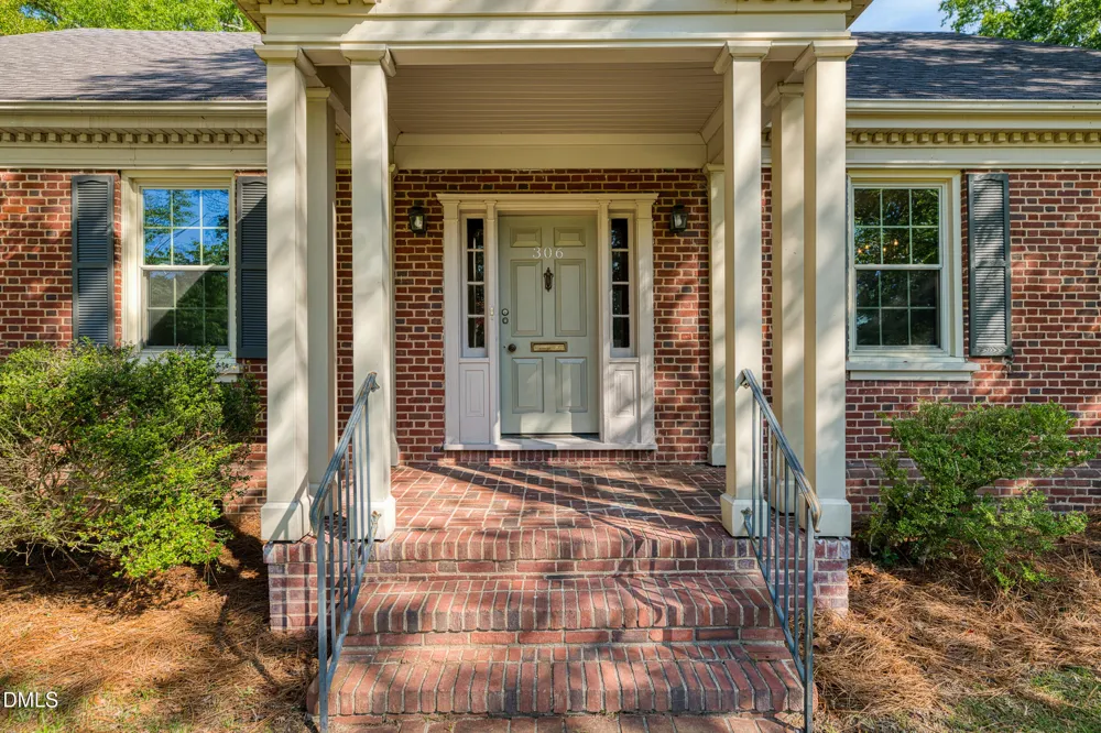 306 S Howard Circle Tarboro, NC 27886