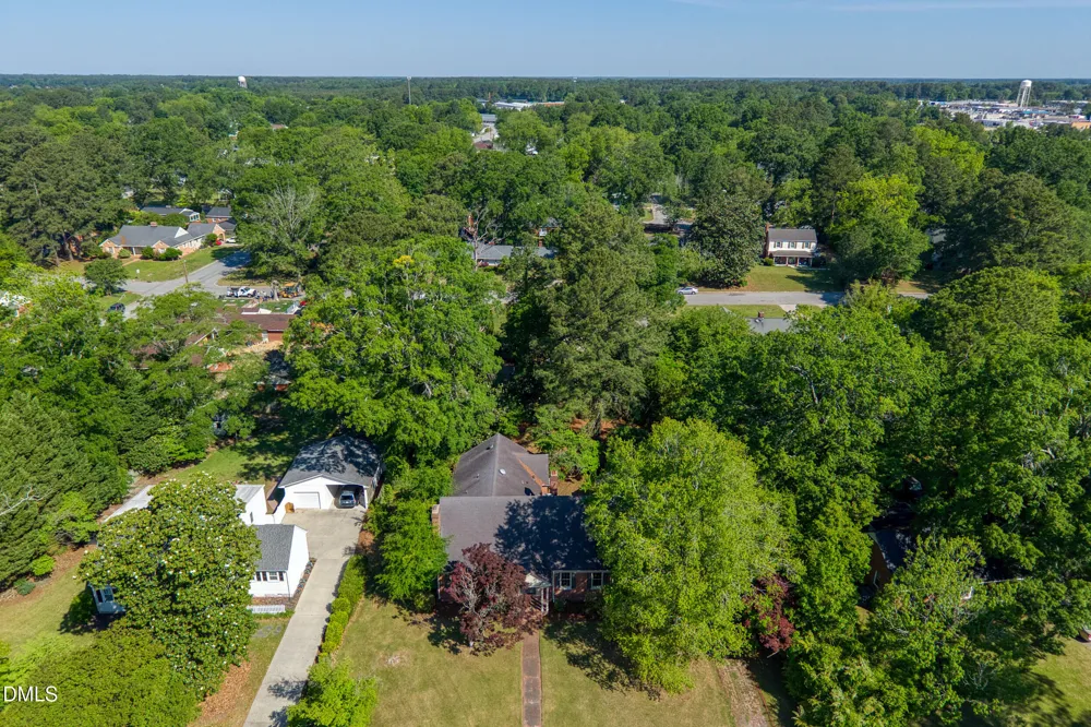 306 S Howard Circle Tarboro, NC 27886