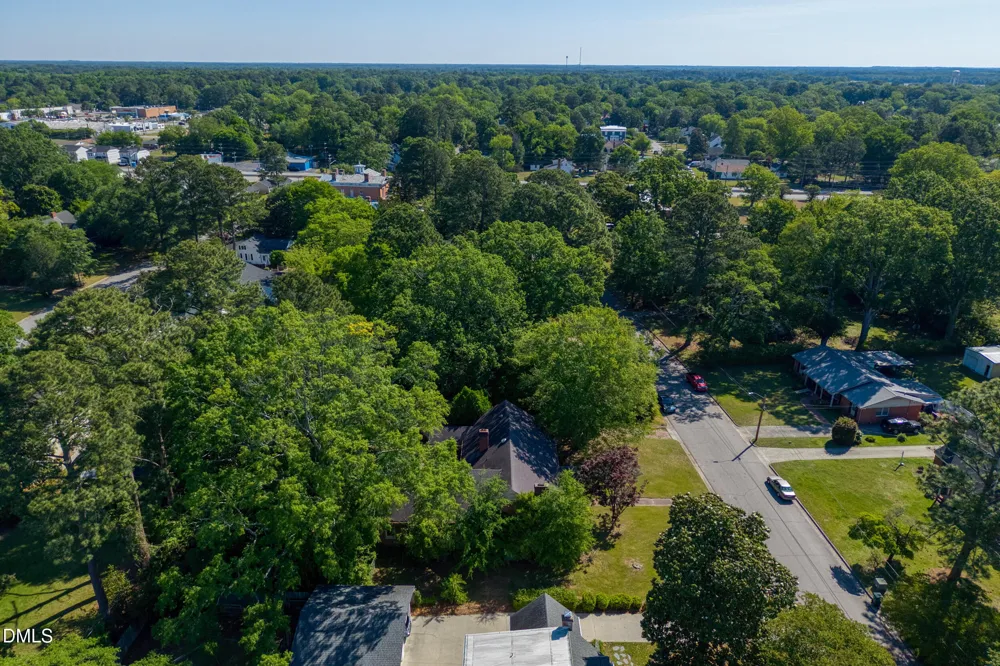 306 S Howard Circle Tarboro, NC 27886