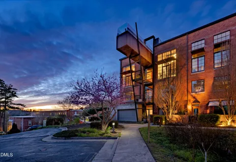 1880 Sissipahaw Way #C-200