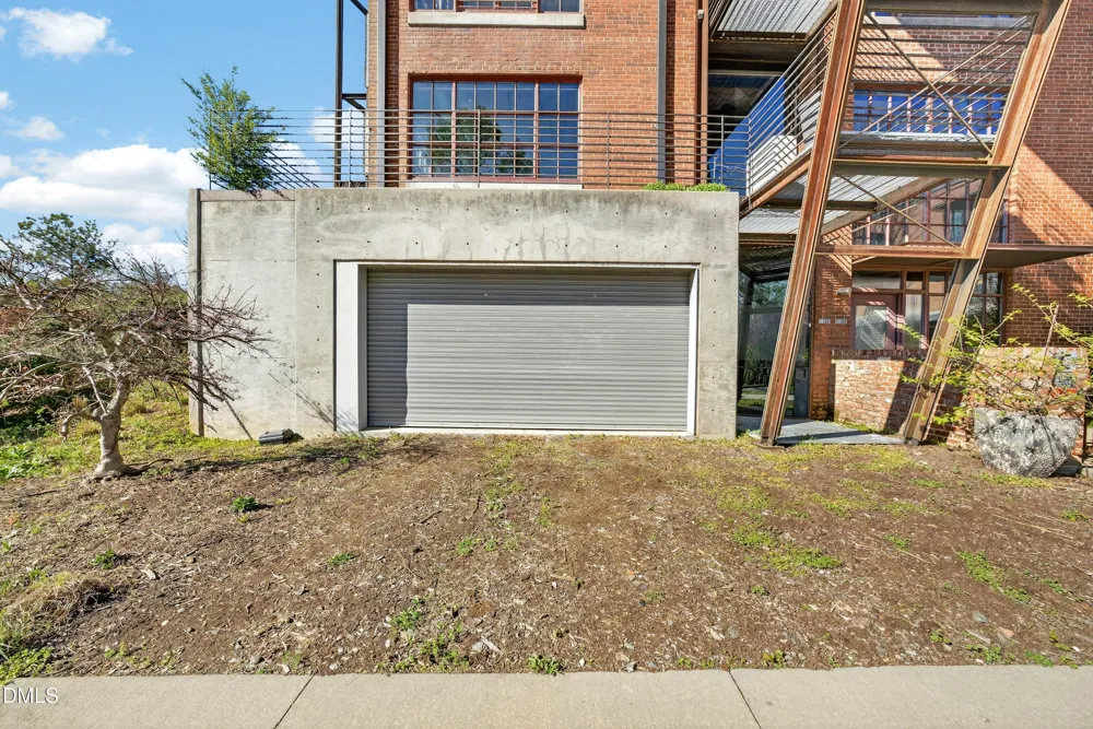 1880 Sissipahaw Way #C-200 Saxapahaw, NC 27340