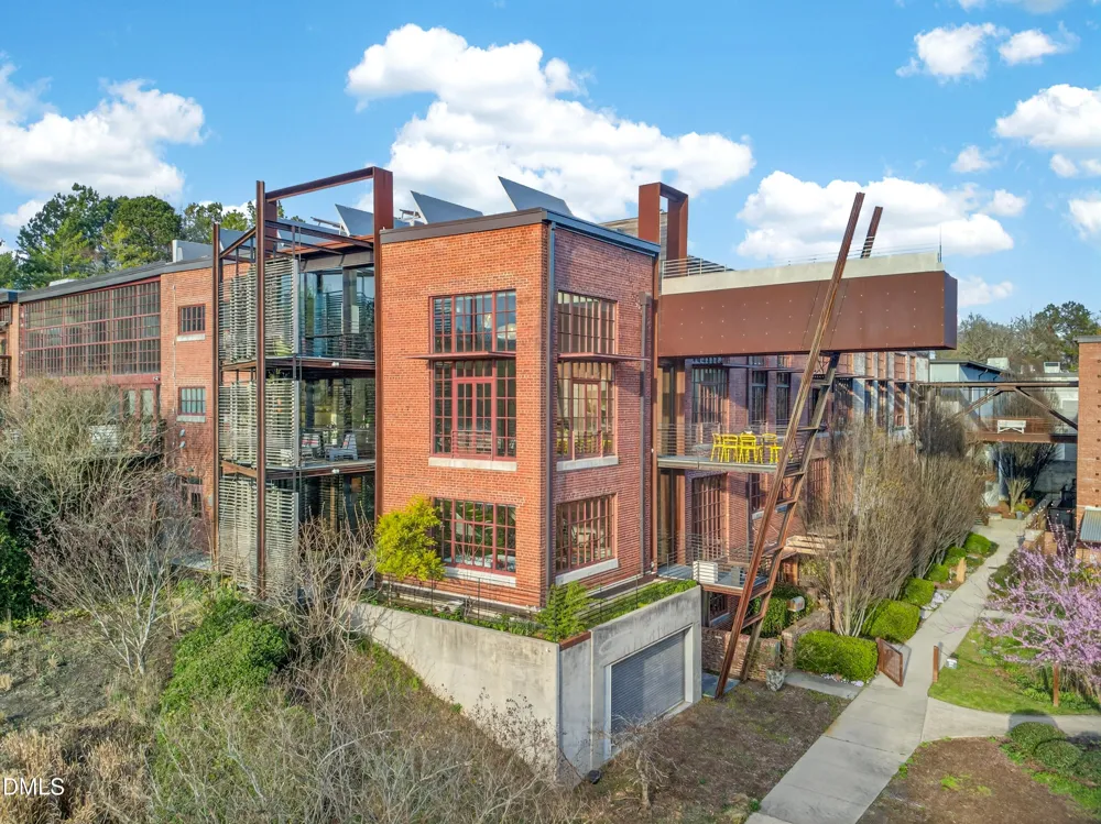 1880 Sissipahaw Way #C-200 Saxapahaw, NC 27340