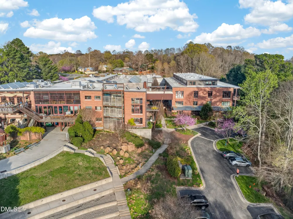 1880 Sissipahaw Way #C-200 Saxapahaw, NC 27340