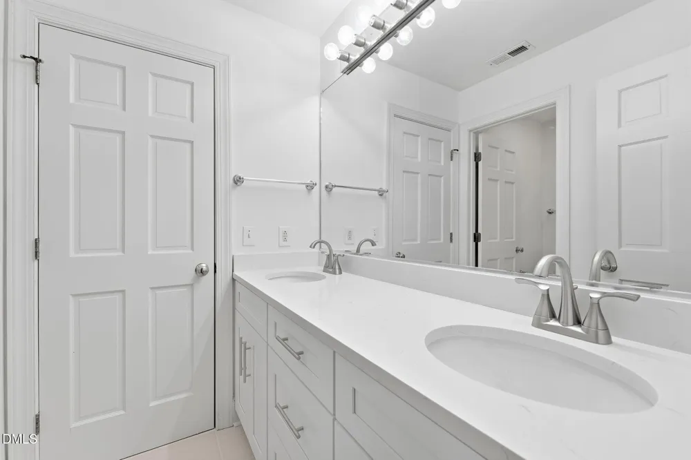 6409 Glendevon Drive Whitsett, NC 27377