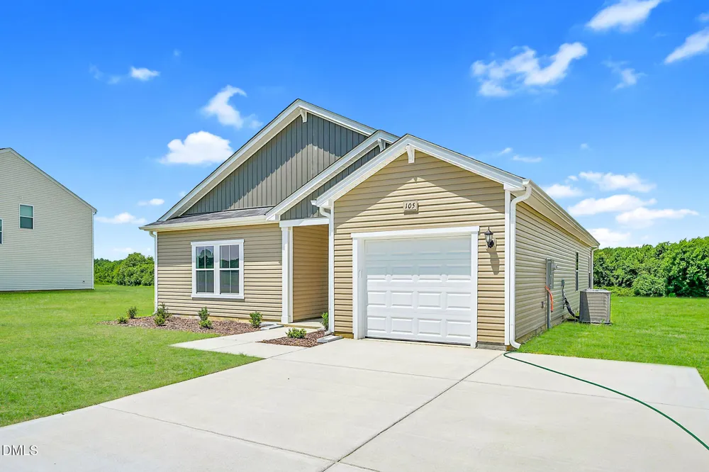 105 Hallwood Drive Pikeville, NC 27863