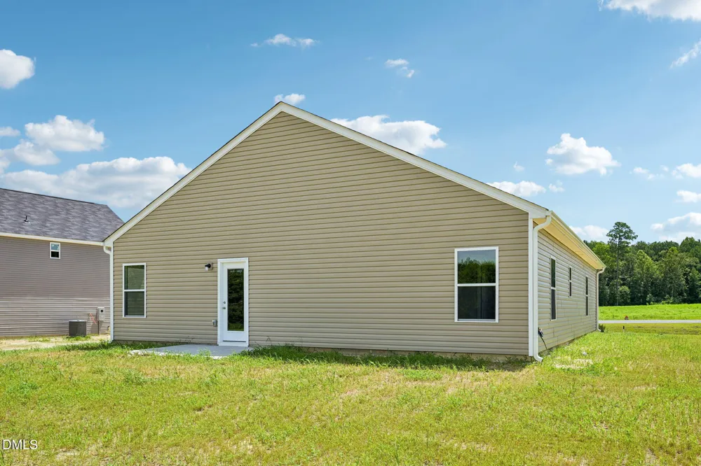 105 Hallwood Drive Pikeville, NC 27863