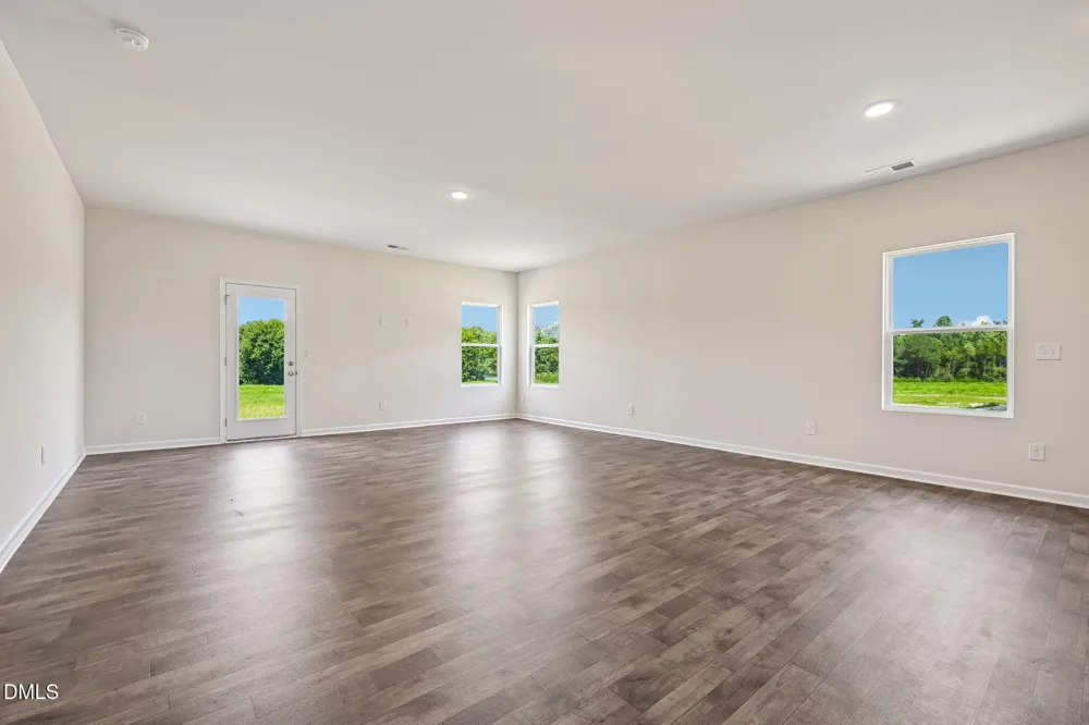 105 Hallwood Drive Pikeville, NC 27863