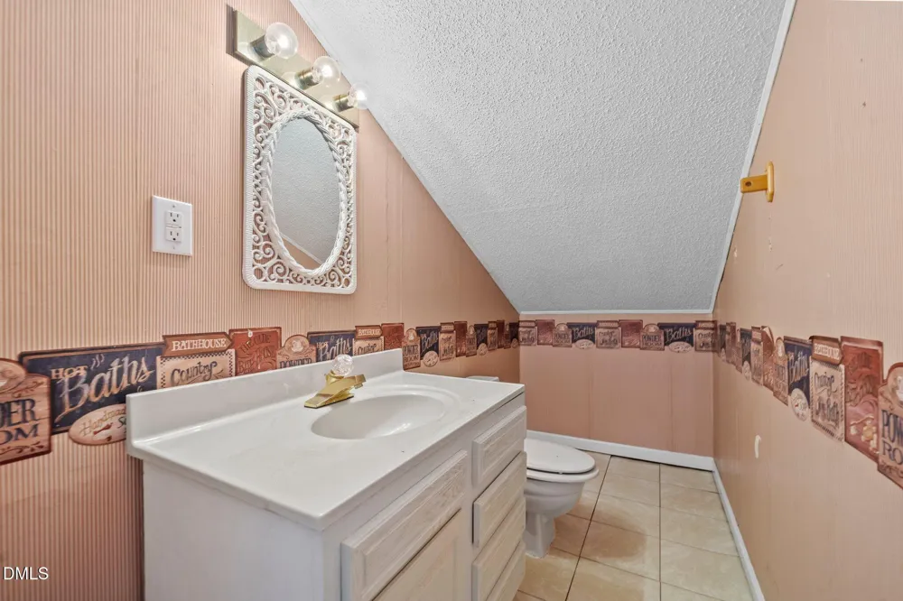 307 E F STREET Erwin, NC 28339