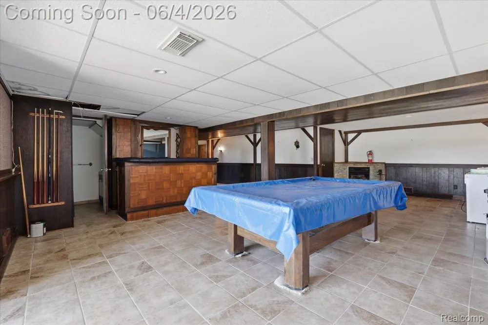 725 Deerpath Court Brandon Charter Township, MI 48462