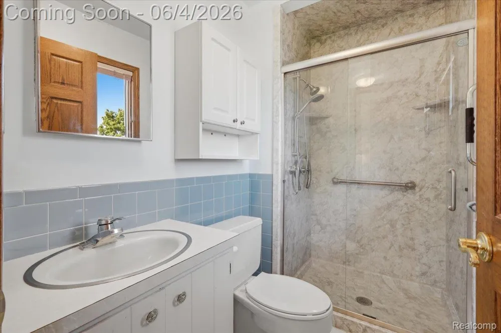 725 Deerpath Court Brandon Charter Township, MI 48462