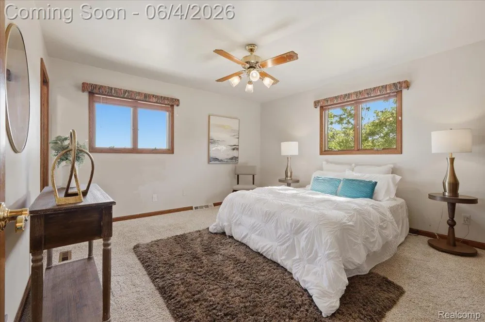 725 Deerpath Court Brandon Charter Township, MI 48462