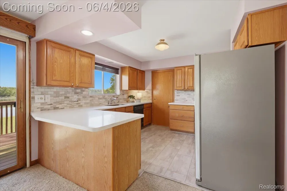 725 Deerpath Court Brandon Charter Township, MI 48462