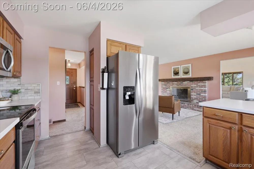 725 Deerpath Court Brandon Charter Township, MI 48462