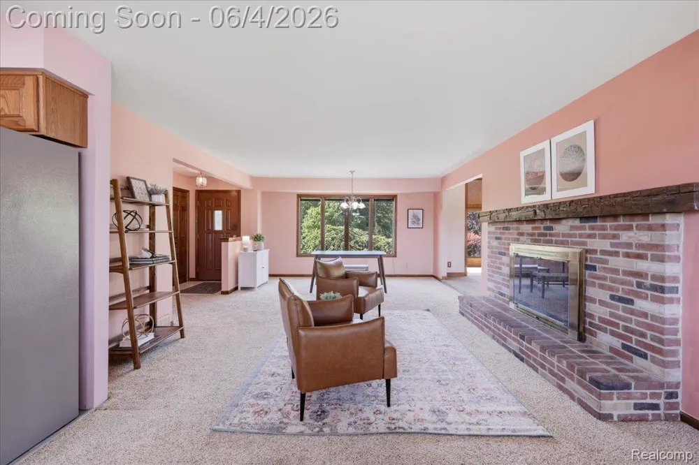 725 Deerpath Court Brandon Charter Township, MI 48462