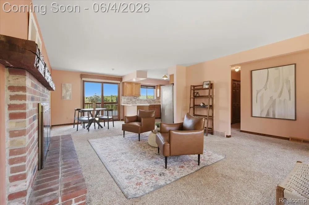 725 Deerpath Court Brandon Charter Township, MI 48462