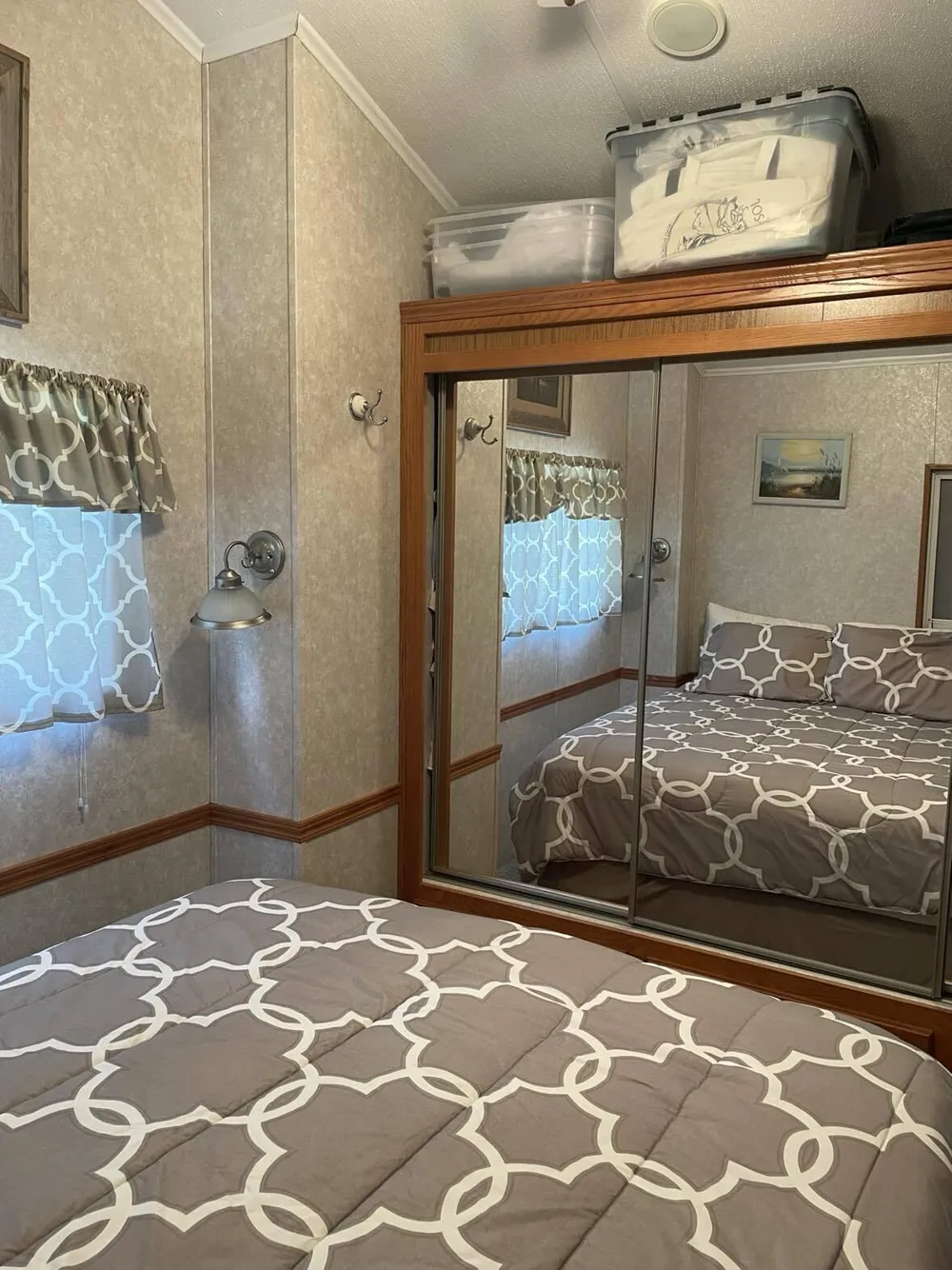 8091 Carriage Lane Morton Township, MI 49336