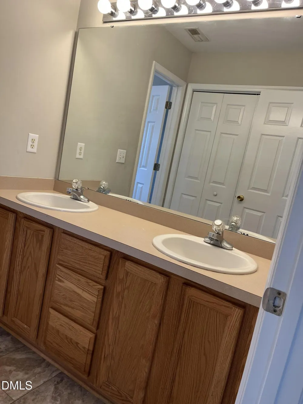 2797 Clifton Avenue Creedmoor, NC 27522