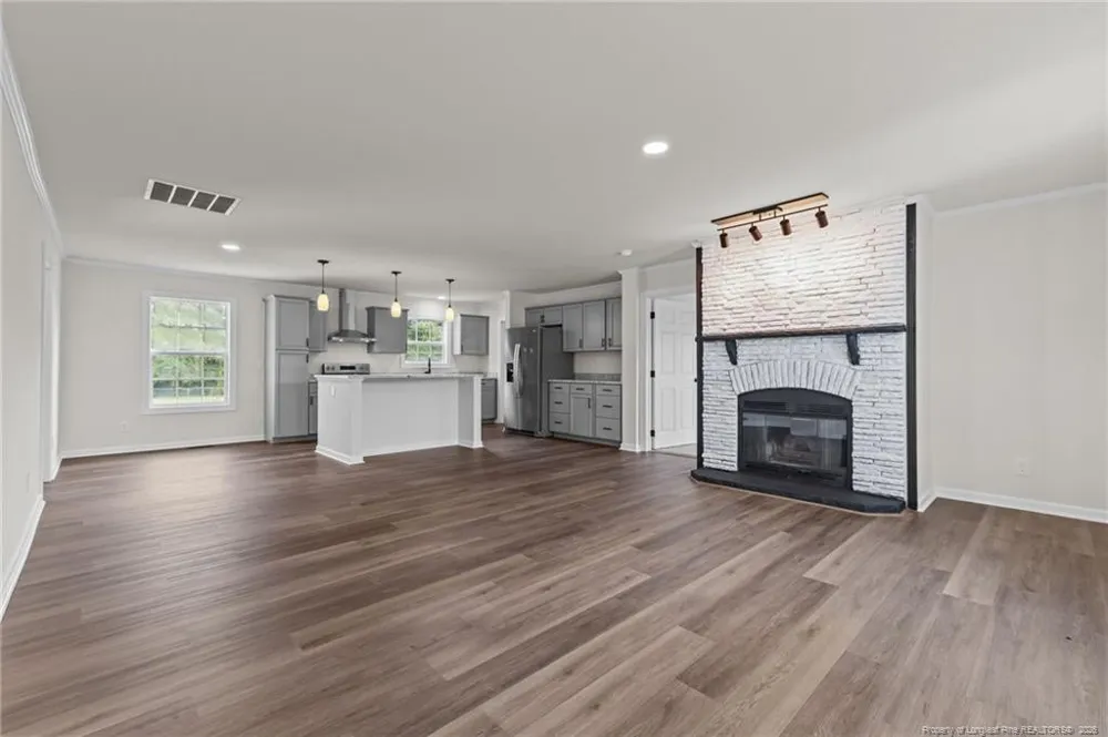 189 Little Coharie Lane Roseboro, NC 28382