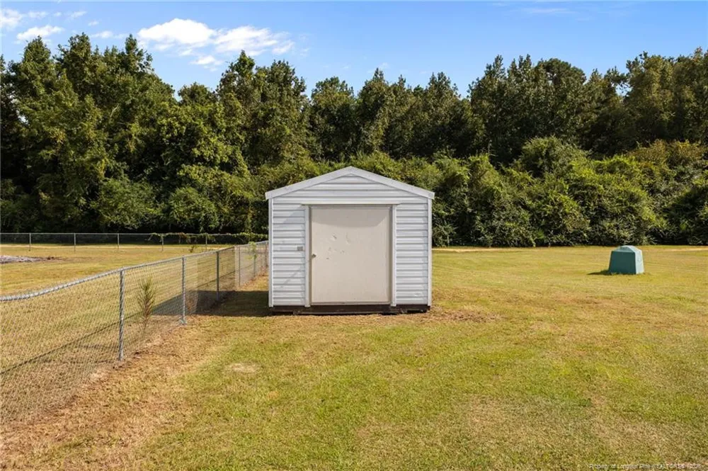 189 Little Coharie Lane Roseboro, NC 28382