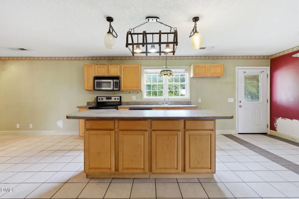 3397 U.s. 301 Dunn, NC 28334