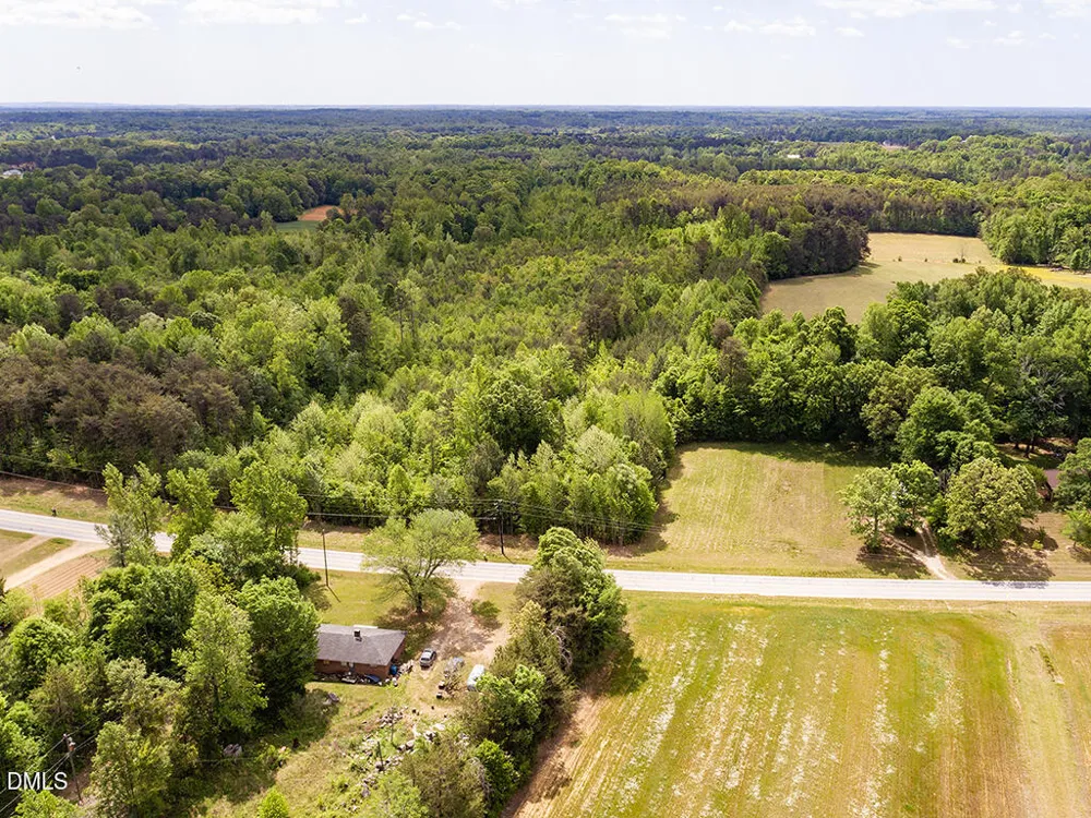 5338 Hicone Road McLeansville, NC 27301