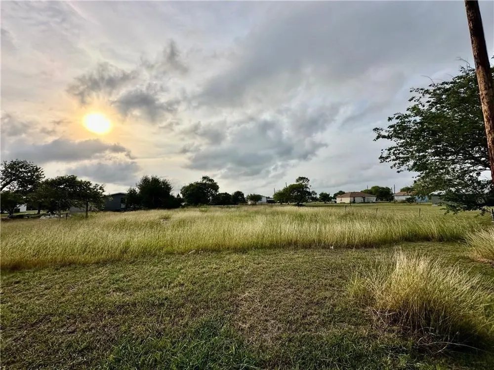 509 1st Street Bayside, TX 78340