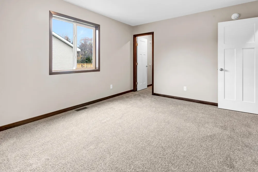 2582 Topaz Street Saint Augusta, MN 56301