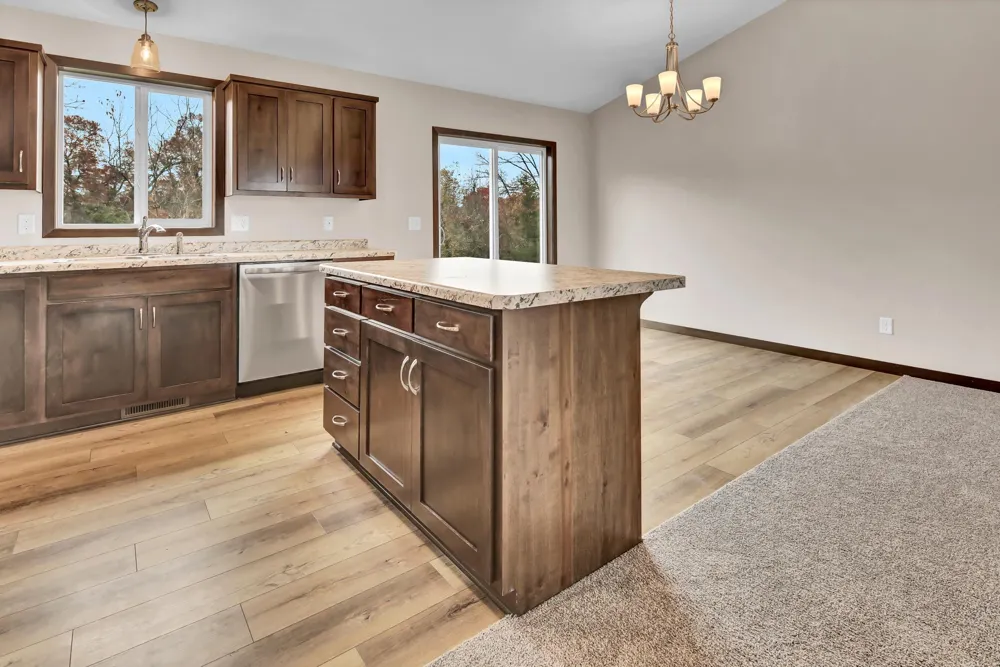 2582 Topaz Street Saint Augusta, MN 56301