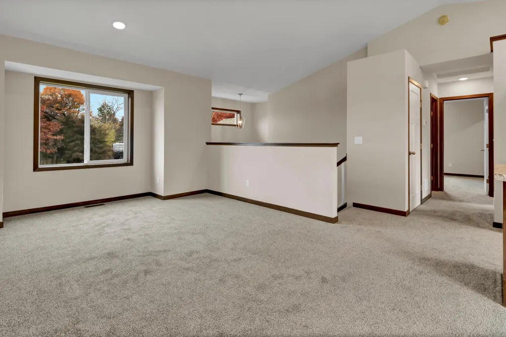 2582 Topaz Street Saint Augusta, MN 56301