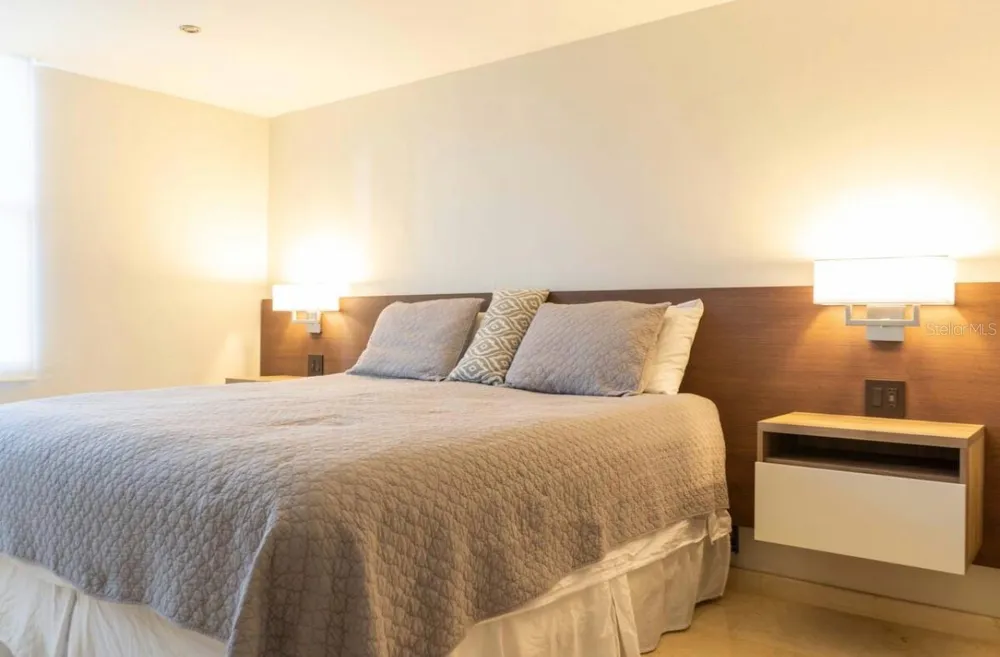 60 Caribe COND. CASTILLO #3B San Juan, PR 00907