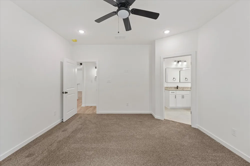 203 Kalura Way Tool, TX 75143
