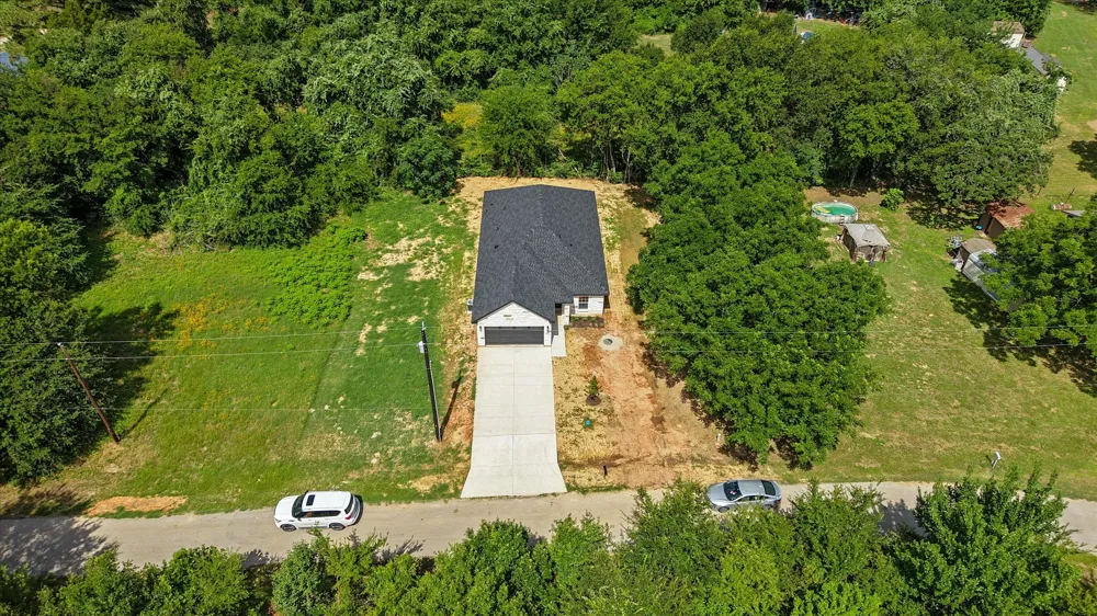 203 Kalura Way Tool, TX 75143