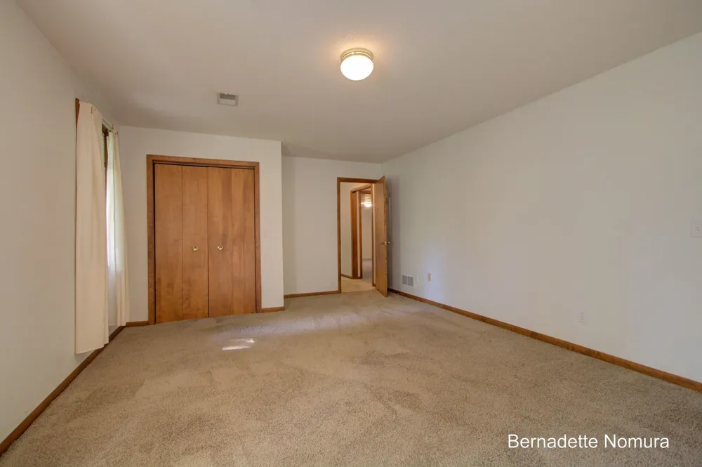 12167 Reyburn Drive NE Sparta, MI 49345