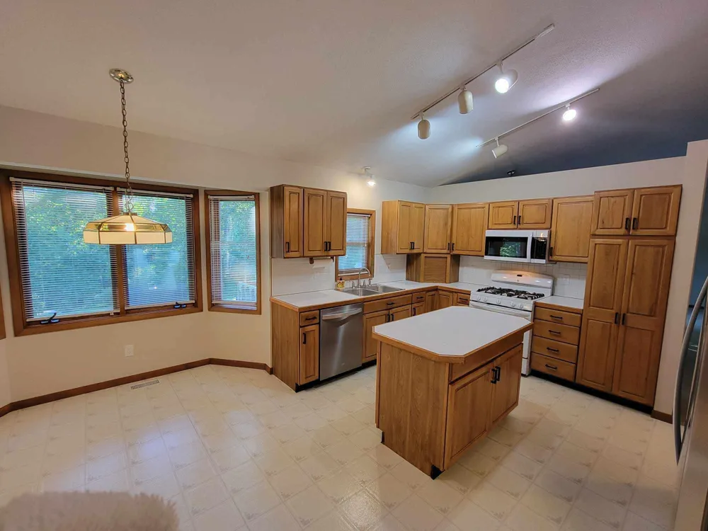 12167 Reyburn Drive NE Sparta, MI 49345