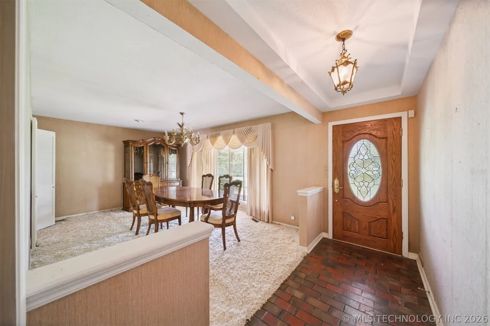 18104 S 4200 ROAD Claremore, OK 74017