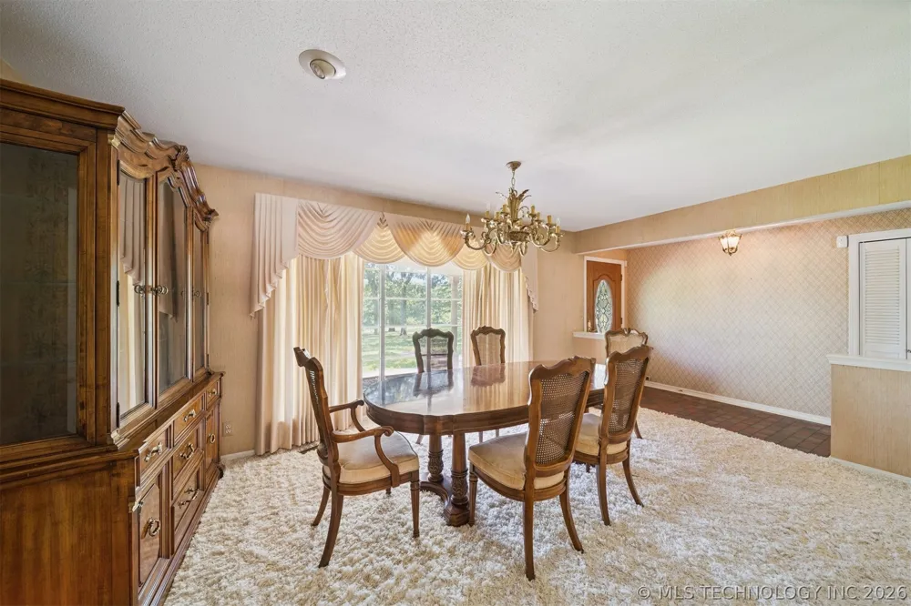18104 S 4200 ROAD Claremore, OK 74017