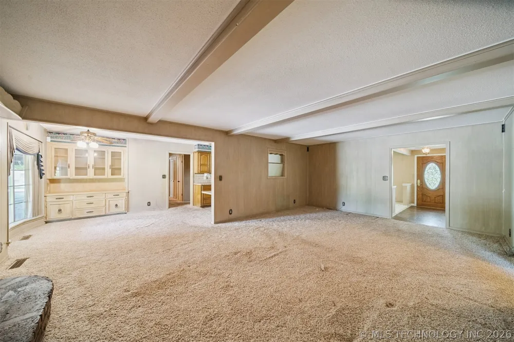 18104 S 4200 ROAD Claremore, OK 74017