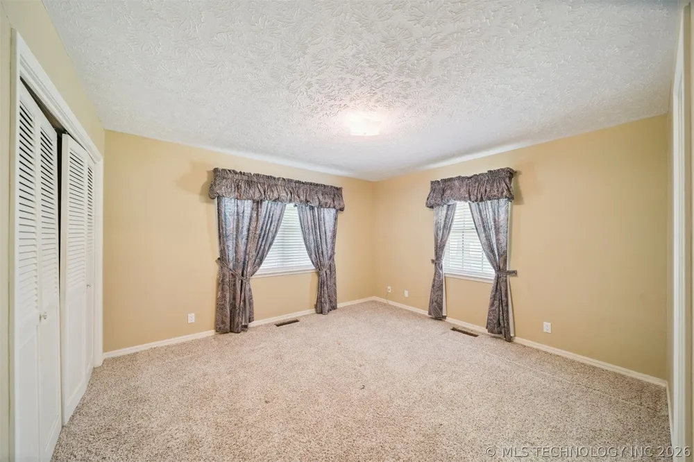 18104 S 4200 ROAD Claremore, OK 74017