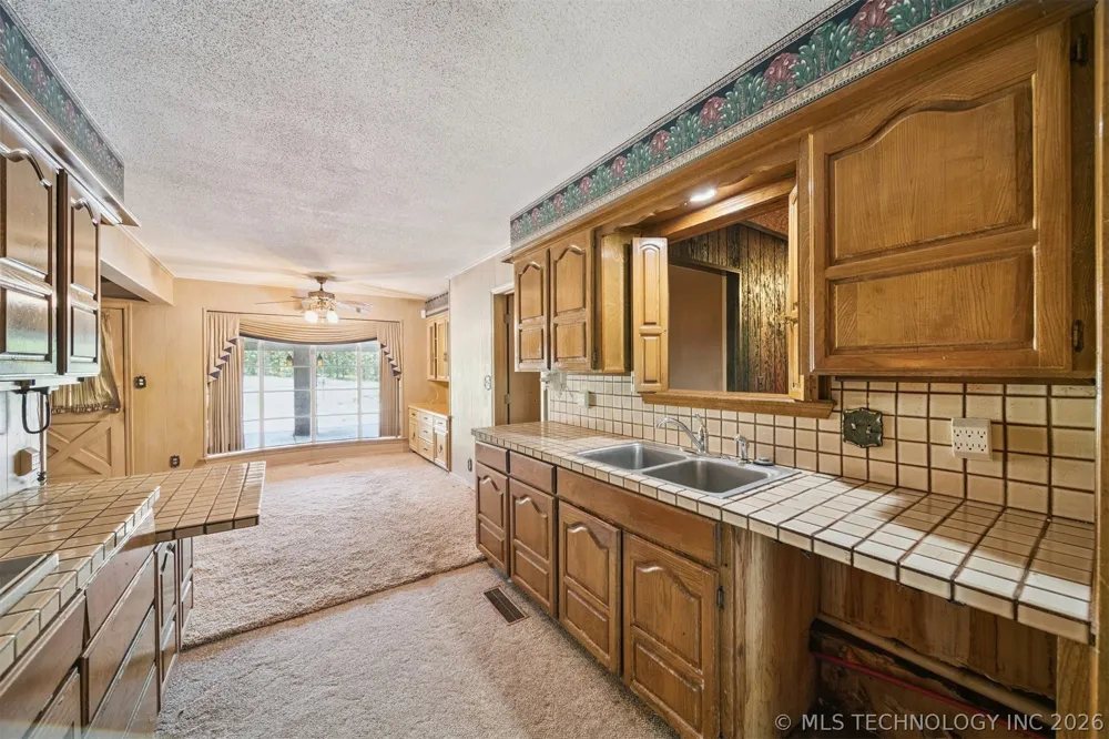 18104 S 4200 ROAD Claremore, OK 74017