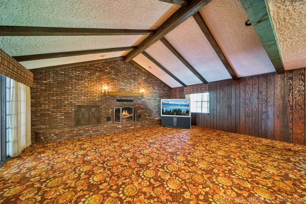 18104 S 4200 ROAD Claremore, OK 74017