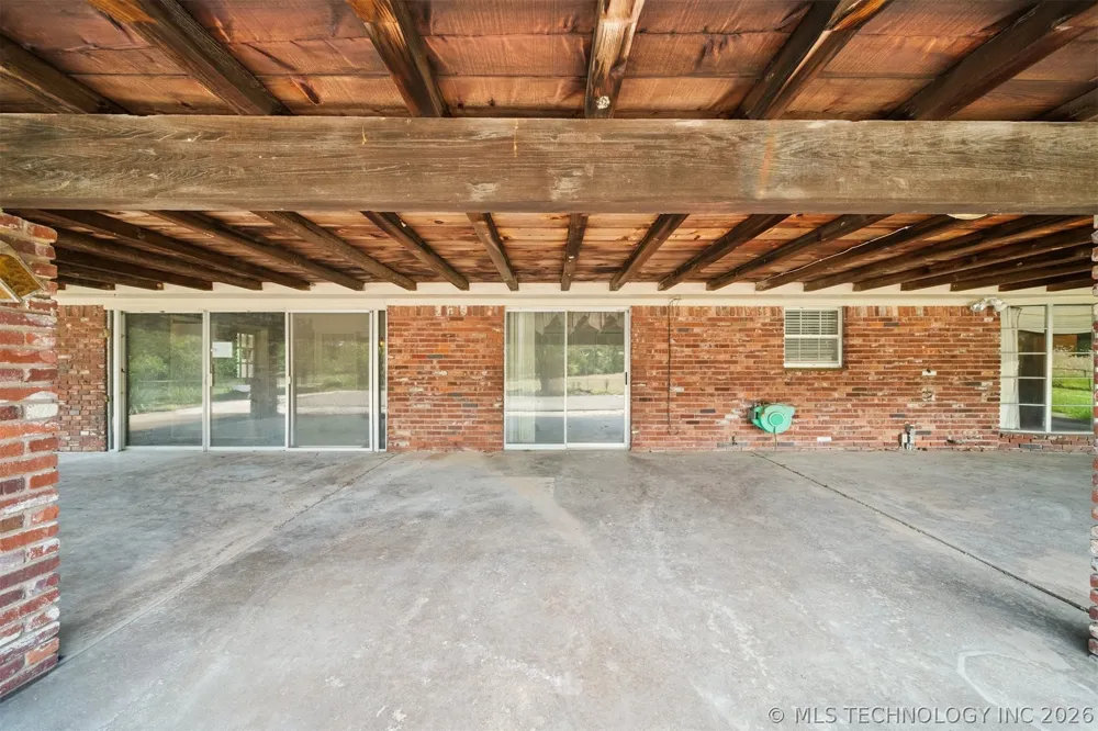 18104 S 4200 ROAD Claremore, OK 74017